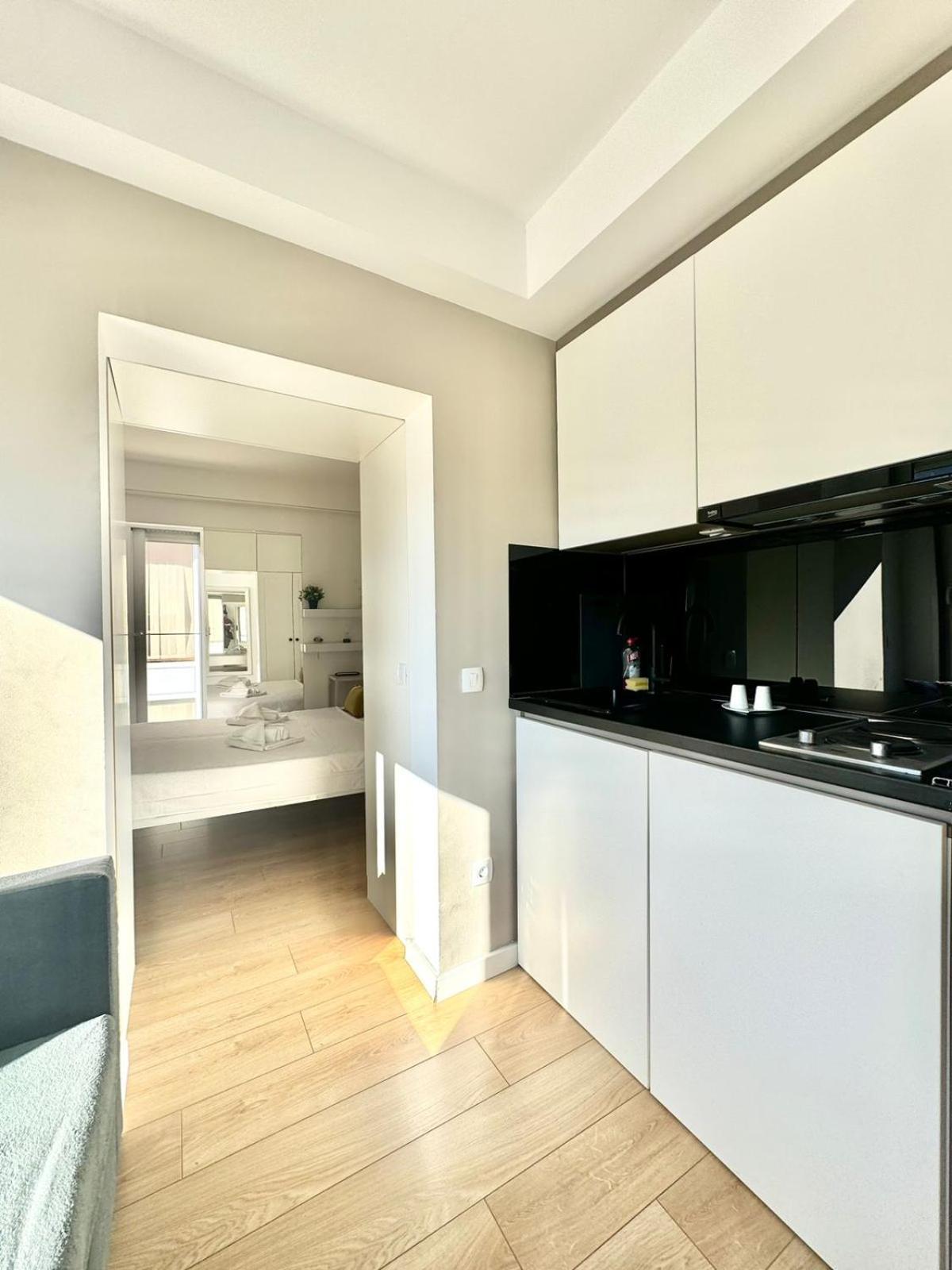 Apartmani Terminal Будва Екстер'єр фото