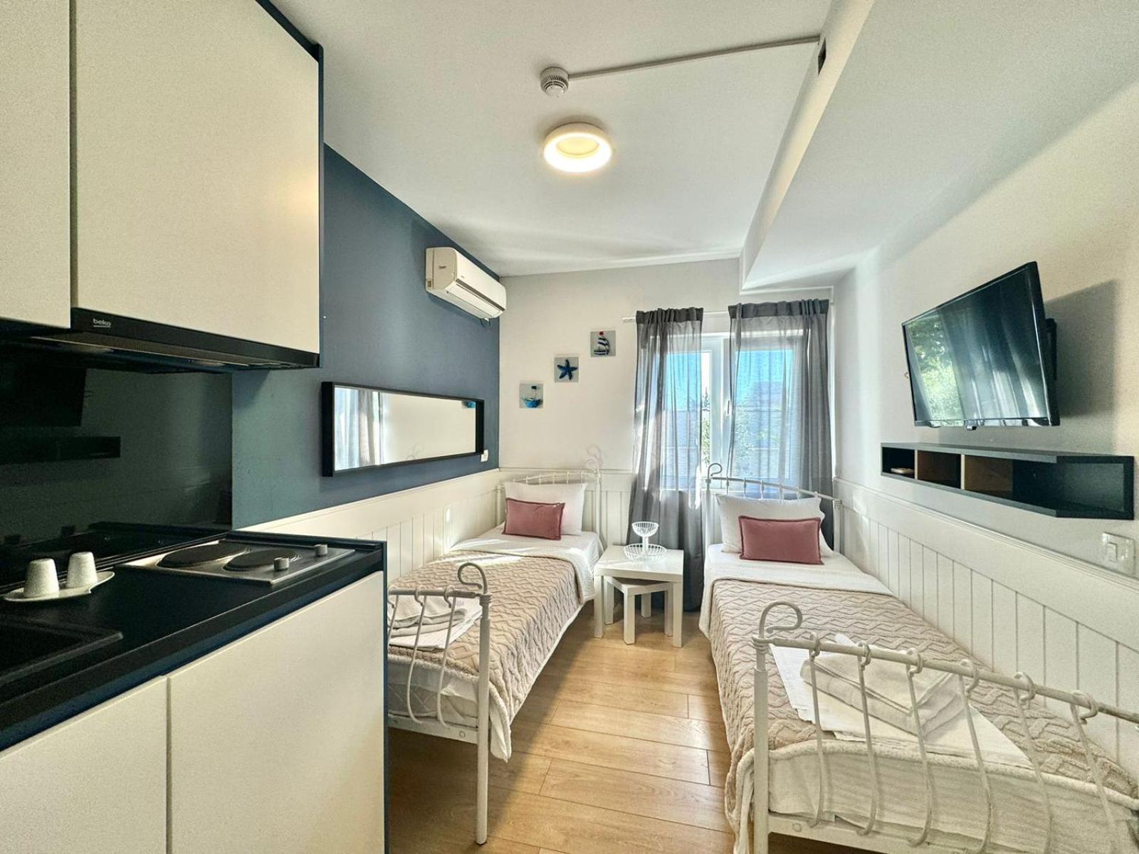 Apartmani Terminal Будва Екстер'єр фото